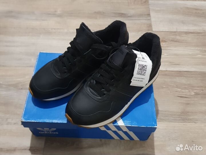 Кроссовки зимние женские adidas 36