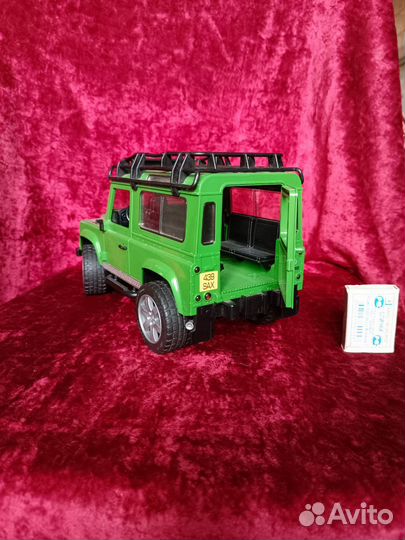 Коллекционный bruder land rover