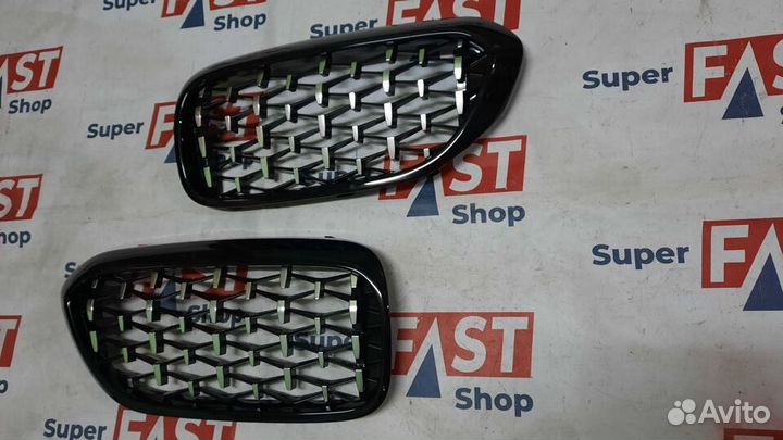 Решетки радиатора (ноздри) bmw 5 g30 diamond