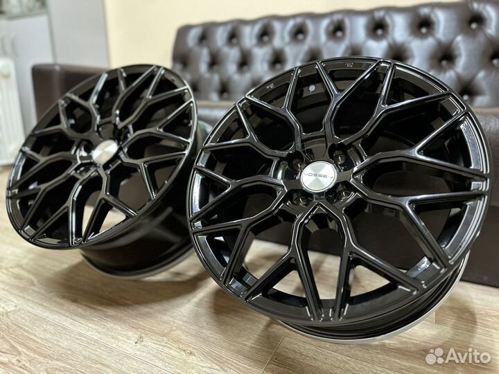 Диски vossen R18 5-114.3 611-1815