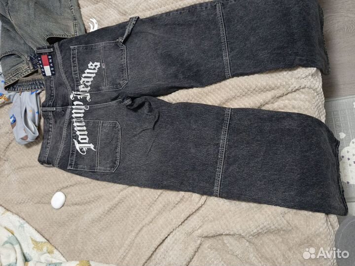 Джинсы Tommy Jeans