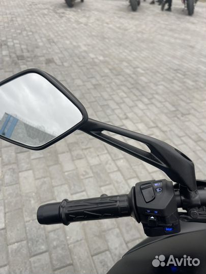 Bajaj Dominar 400 Naked bike мотоцикл