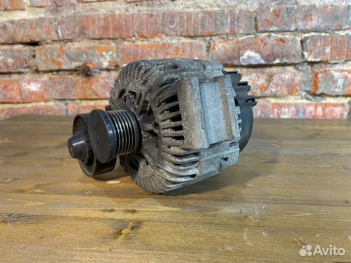 Генератор передний Bmw 5 E60 N52B30 AF 2005 Дорест