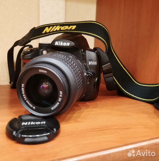 Зеркальный фотоаппарат nikon D5000 с объективом