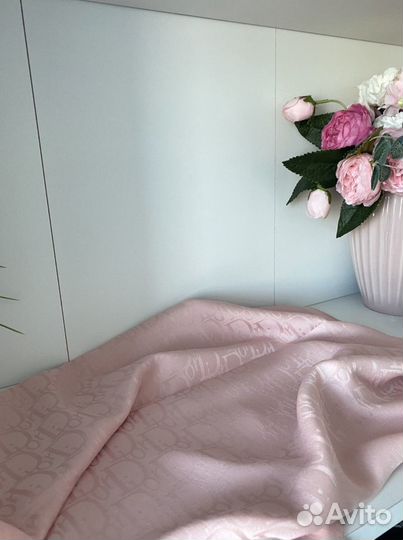 Шарфы и палантины