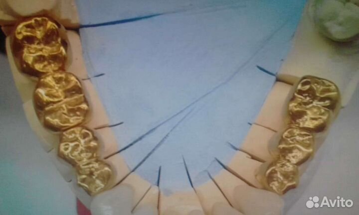 Зубной техник