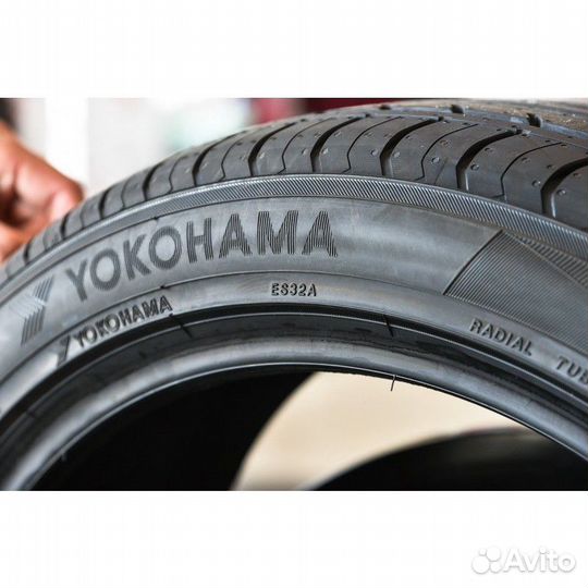 Yokohama BluEarth-ES ES32 215/55 R17 94K