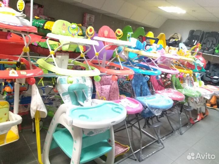 Стульчик для кормления новый