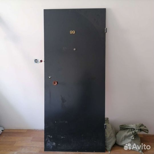 Дверь входная железная бу
