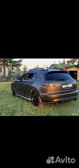 Автомобиль в аренду с водителем на свадьбу