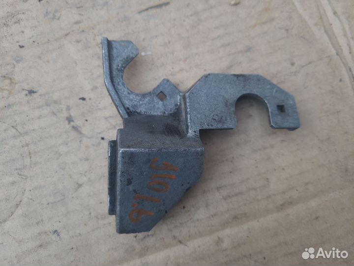 Кронштейн тросов МКПП nissan qashqai j10 1.6