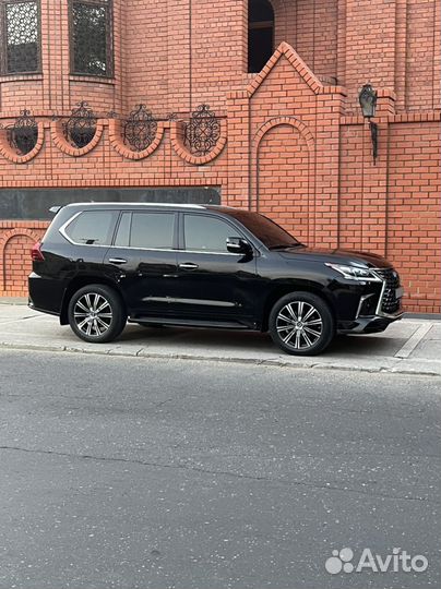 Lexus LX 5.7 AT, 2016, 126 500 км