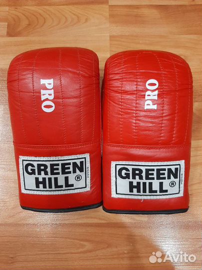 Боксерские перчатки