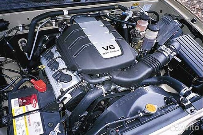 Декоративная накладка, крышка на двигатель V6