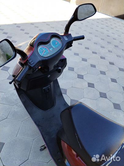 Скутер 150 кубов