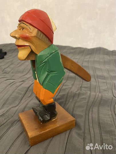 Винтажная орехоколка