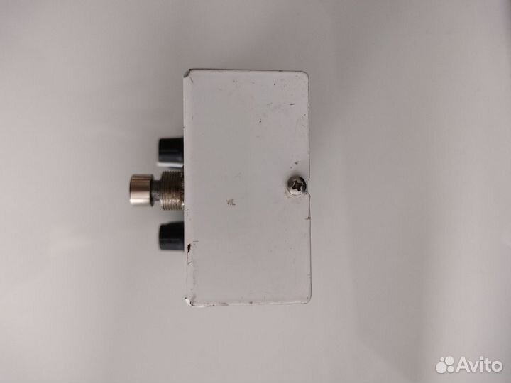 Педаль эффектов для гитары преамп amt s1