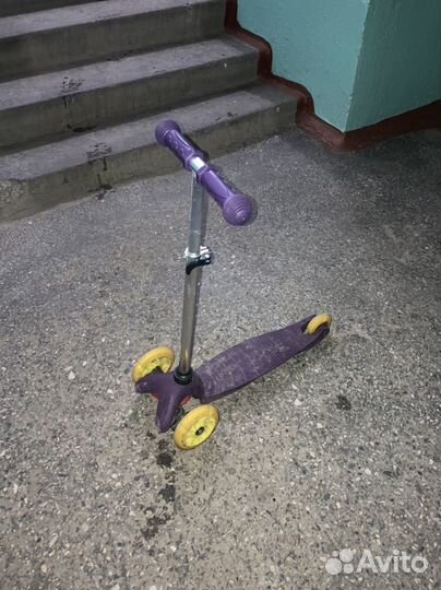Самокат трехколесный