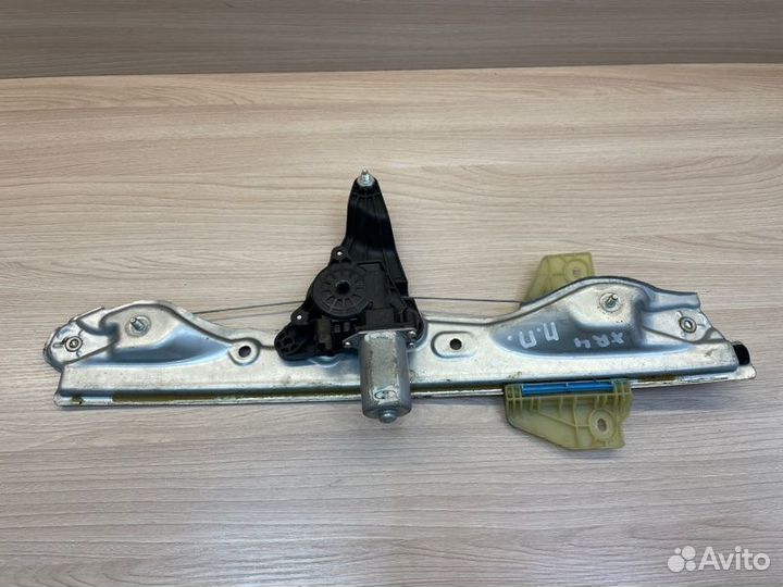 Стеклоподъемник передний правый LADA X-Ray