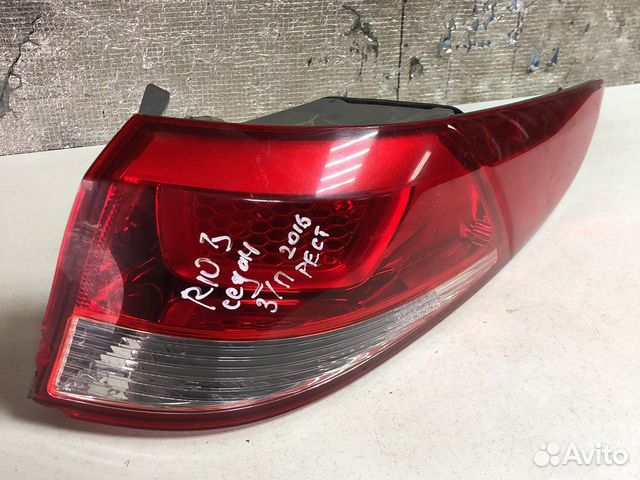 Задняя правая фара KIA Rio 3