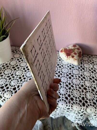 Картина маслом Бабочки на картоне 20х15 см