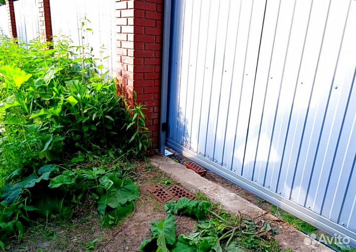 Откатные ворота с калиткой с автоматикой