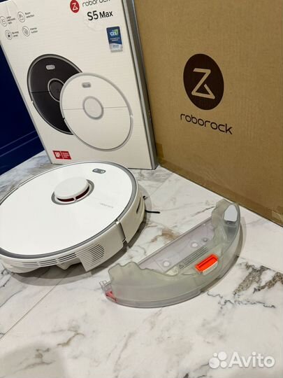 Робот-пылесос Roborock S5 Max белый