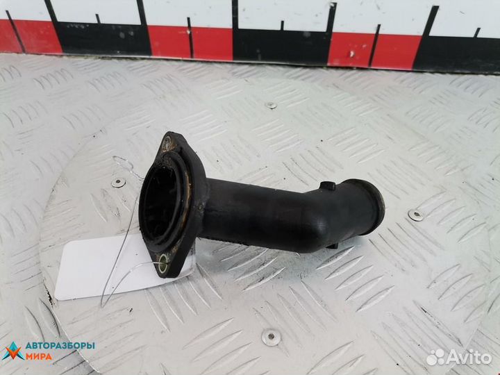 Корпус термостата Volkswagen Bora 2000 038121121