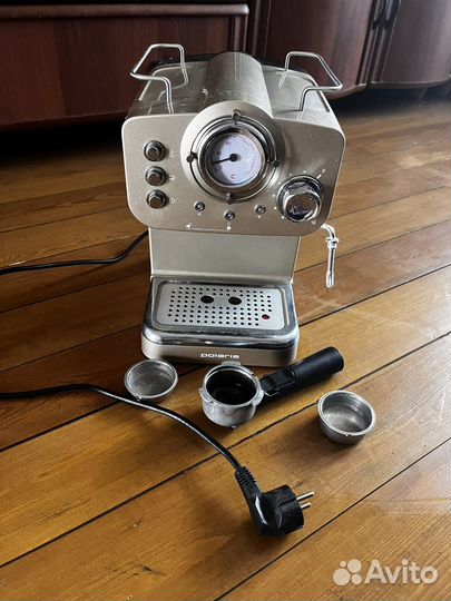 Кофеварка Кофеварка рожковая Polaris PCM 1532E