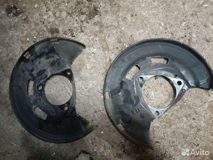 Пыльник, щит тормозного диска Шевролет Круз