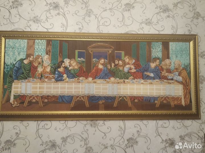 Продаю вышитую картину. Размер 1,9*09 с рамой