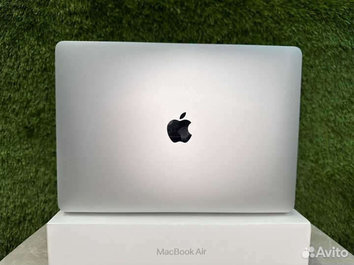 MacBook air 13 2020 m1 8gb 256gb новый на гарантии