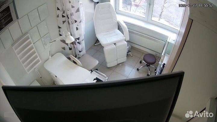 Мастер маникюра и педикюра