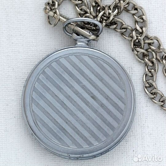 Молния карманные механические часы СССР