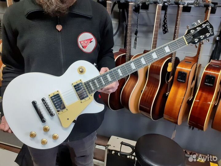 Электрогитара Les Paul