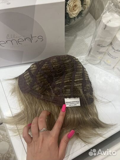 Парик женский