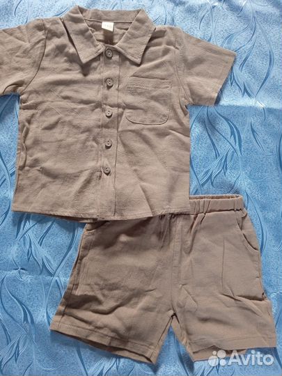 Костюм на мальчика 104 см