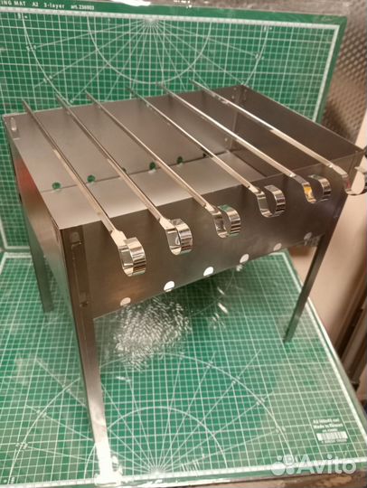 Сборный походный мангал с шампурами 62-0006