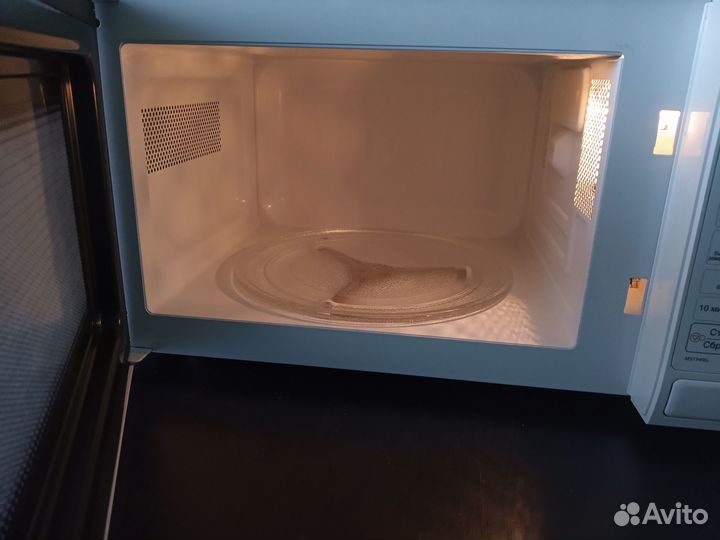Микроволновая печь LG