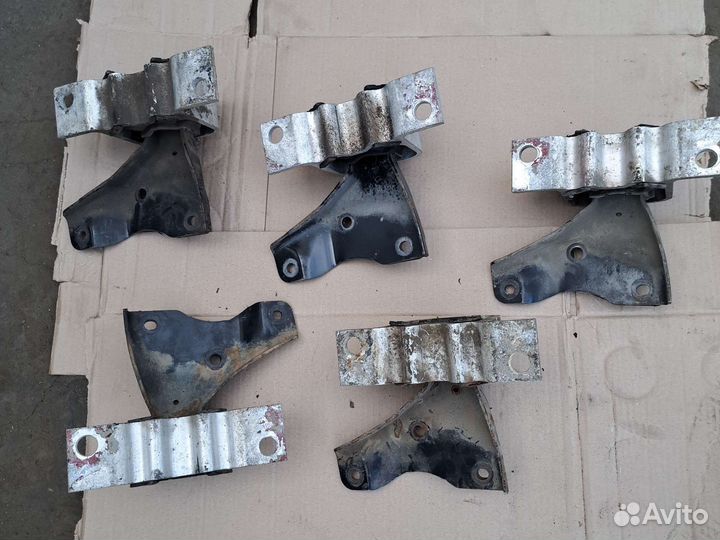 Опора двигателя Renault logan 1 LADA largus