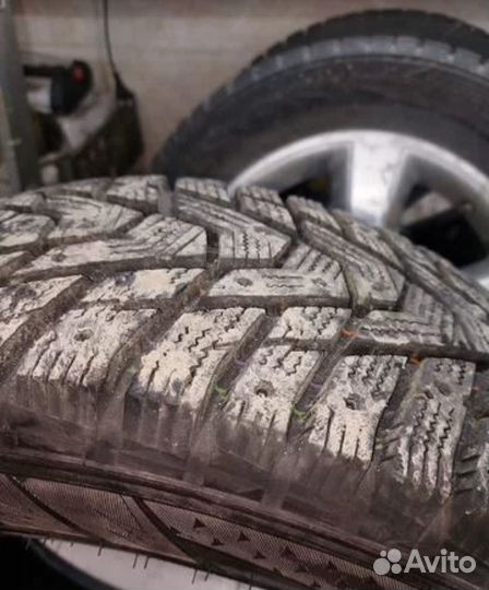 Hankook I'Pike RW11 215/60 R17