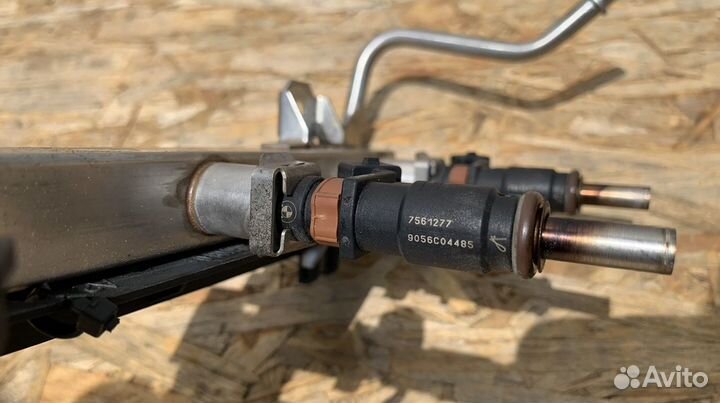 Топливная рампа n46 n46b20 bmw e90 e84 e87