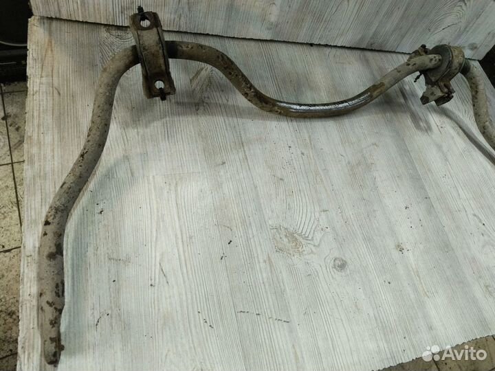 Задний стабилизатор Chevrolet Blazer S15