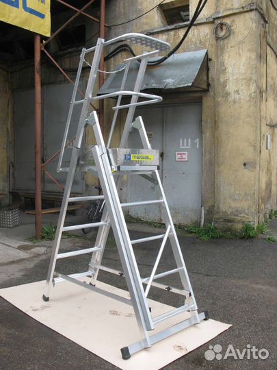 Лестница-платформа Megal тлп-2-0,8-1,3 телескопиче