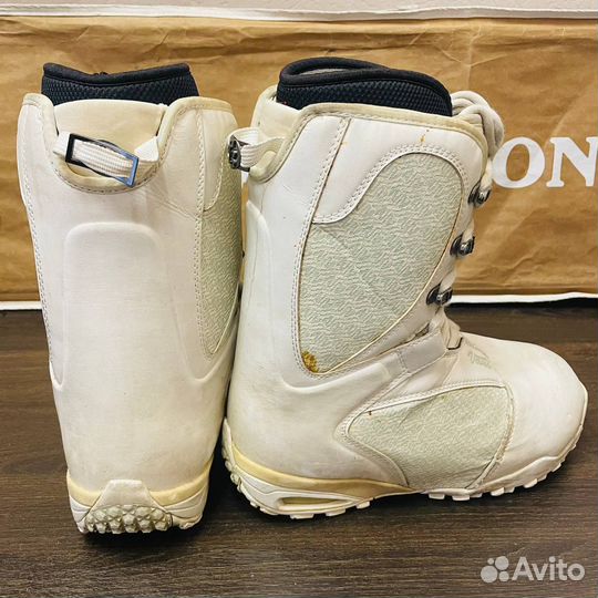 Ботинки для сноуборда Vans Tara Dakides III 39