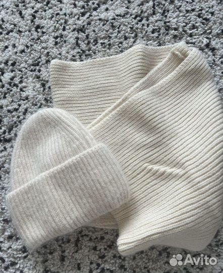 Комплект шапка и снуд женский