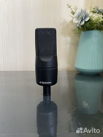 Студийный мифрофон se electronics x1
