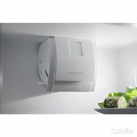 Встроенный холодильник Electrolux ENT7TF18S