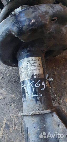 Амортизатор передний левый Opel Insignia 2008-2017