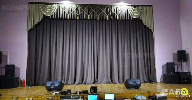 Комплект одежды для сцены дома культуры